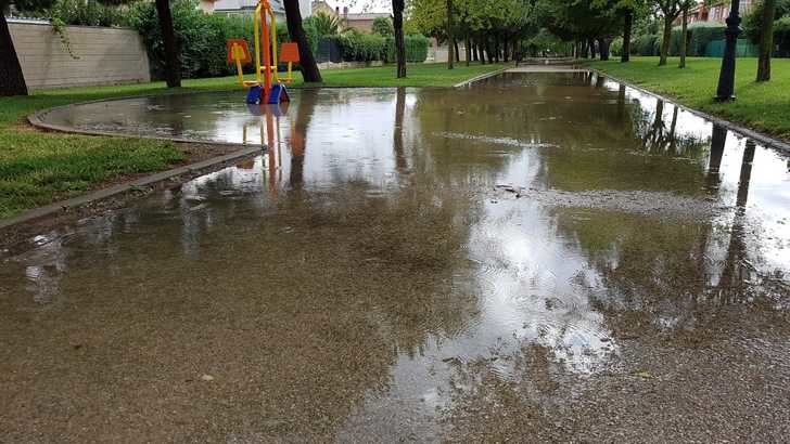 El paso de Dana por Cabanillas se salda con 22 llamadas a los servicios de emergencias