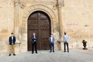 Visita institucional de la UAH a Pastrana para hablar sobre revitalización del uso del Palacio Ducal 