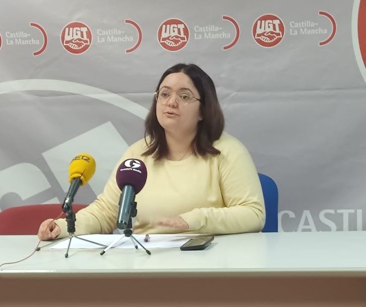 Las trabajadoras del sector de servicios, movilidad y consumo de CLM sufren una brecha salarial del 33,1 % y una diferencia retributiva de más de 6.800 euros anuales