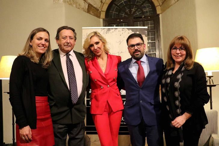 Alfonso Ussía protagonizó en el Parador la primera Velada Literaria de 2020, “Sigüenza ya debería ser Patrimonio de la Humanidad”