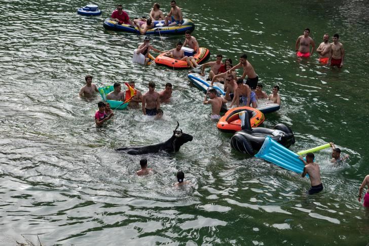 Las Vacas por el Tajo y la ola de calor llenaron 