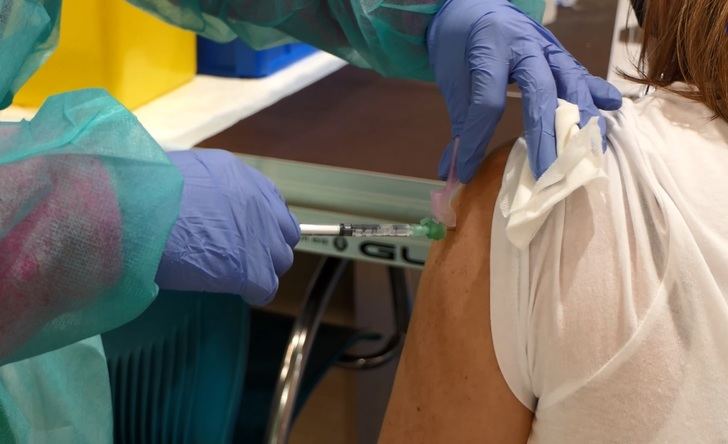 A partir del sábado, se abre en el San José la administración de la dosis de refuerzo frente a la Covid-19 a la población de 45 años o más