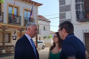 La Diputación de Guadalajara ejecuta el refuerzo de la carretera GU-207, en Armuña de Tajuña