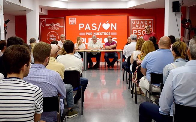 El Comité Provincial del PSOE Guadalajara aprueba por aclamación que José Luis Vega sea el próximo presidente de la Diputación