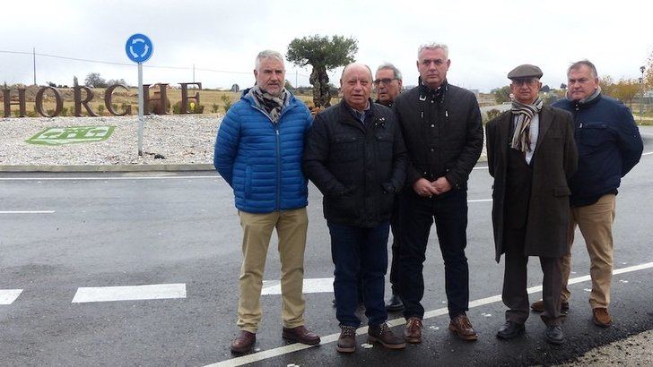 Inauguradas en Horche dos primeras glorietas construidas en la red de carreteras