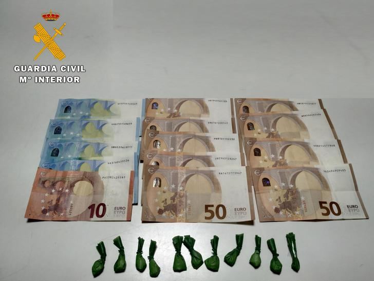 La Guardia Civil ha detenido a un hombre en Velada por un delito de tráfico de drogas