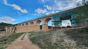 Quejas al gobierno de Sánchez por el cierre del viaducto: Pareja solicita la apertura parcial al tráfico de la N-204