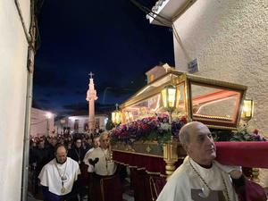 El Vía Crucis interparroquial congregó a feligreses de 26 pueblos en Fuentenovilla