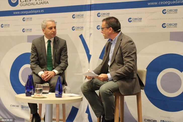 El periodista Vicente Vallés reúne en un Desayuno de CEOE-CEPYME Guadalajara a cerca de 300 empresarios