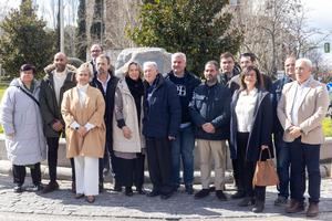 La alcaldesa de Guadalajara acompañó a la Asociación de Víctimas del Terrorismo en su homenaje en Guadalajara