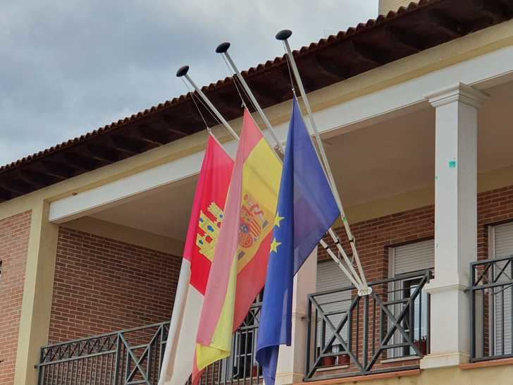 El Ayuntamiento de Villanueva de la Torre decreta luto oficial hasta que finalice la crisis sanitaria por el coronavirus