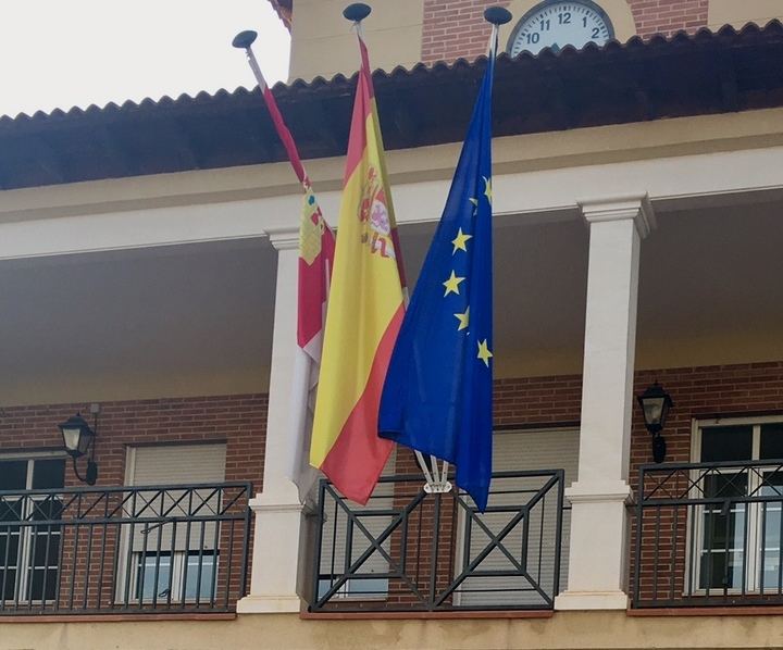 La alcaldesa de Villanueva no se toma en serio el Plan de Igualdad y se gasta el dinero en un documento inútil