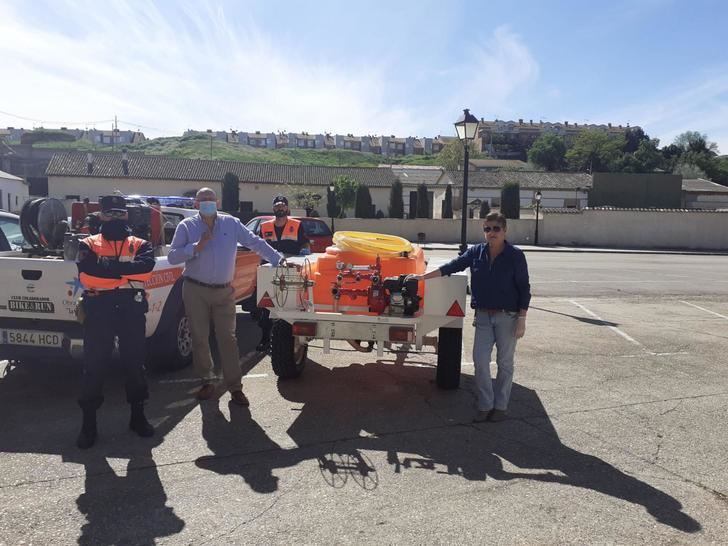 El Ayuntamiento de Villanueva de la Torre equipa con una completa motobomba a la Agrupación de Protección Civil del municipio