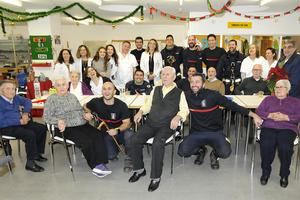 Los bomberos de Guadalajara no faltaron a su cita navideña con el Hospital de Guadalajara