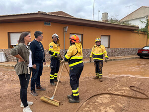 VOX acusa a Page de jugar a las alarmas: lanza la alerta por un eclipse y se olvida de Madrigueras con una riada en las casas