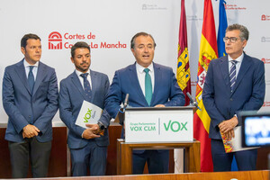VOX denuncia el maquillaje sistemático de Page: La Junta se ve obligada a rectificar y dispara la lista de espera quirúrgica