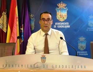 Vox critica “falta de previsión de Rojo” para suspender las Ferias de Guadalajara “en una decisión que ya tenía tomada semanas atrás”