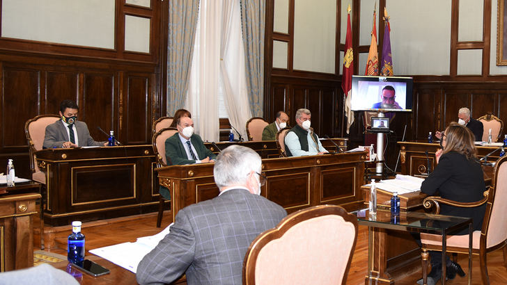 VOX asegura que la Diputación de Guadalajara actúa como 'el cobrador del frac con sus presupuestos'