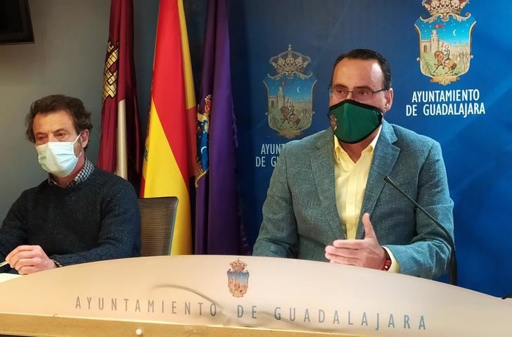VOX critica que “PSOE y Ciudadanos organicen homenajes y levanten monumentos guerracivilistas en vez de solucionar los acuciantes problemas de los guadalajareños”