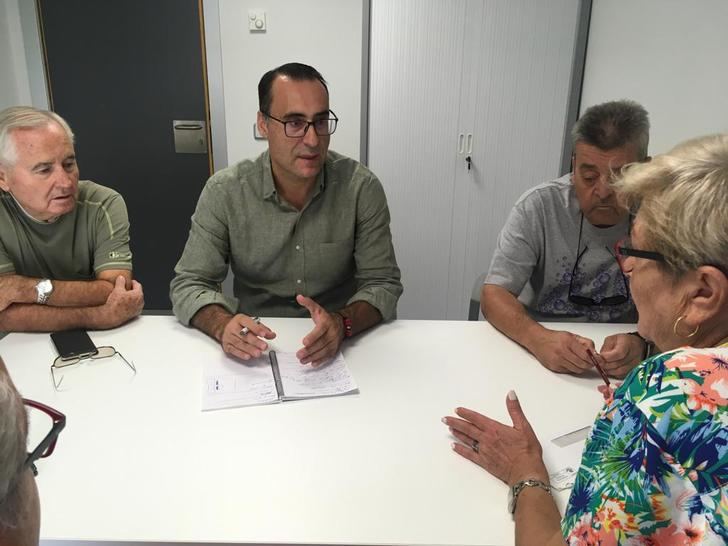 El Grupo Municipal de Vox denuncia que el equipo de Gobierno de PSOE y Cs tiene abandonado el barrio de Los Manantiales