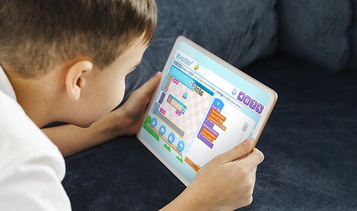 La ‘Vuelta al cole’ más tecnológica: 4 millones de niños empezarán a formarse en programación