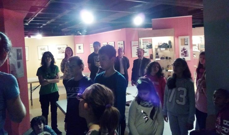 Un centenar de alumnos del CEIP Río Tajo visitan el Centro de la Fotografía Histórica de la Diputación