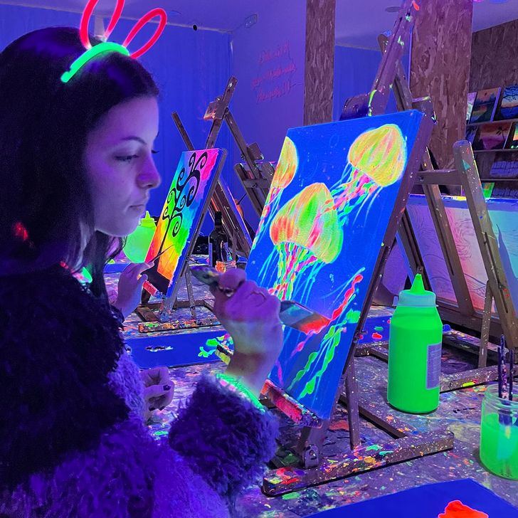 Wine Gogh en Valencia: llega a la ciudad el plan número 1 de arte y vino