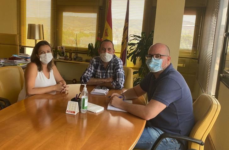 La Junta se compromete a adecuar un nuevo edificio para el Instituto y construir un polideportivo para el Colegio en Yunquera de Henares