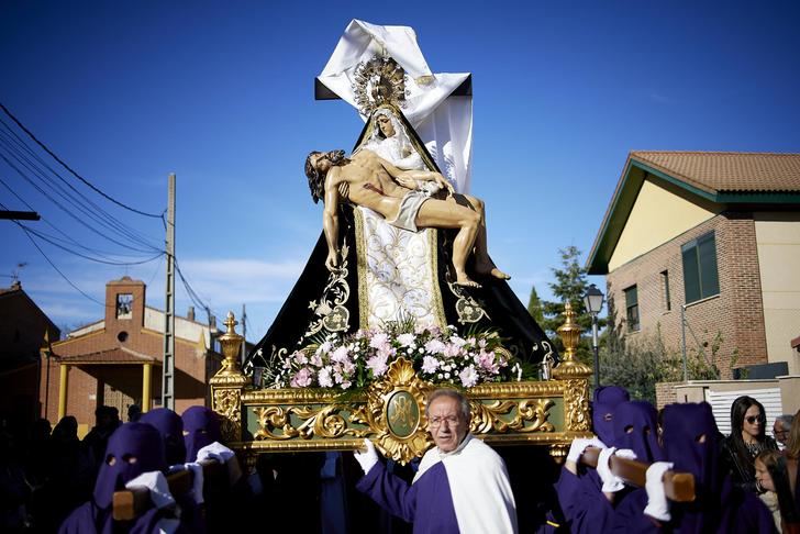 Yunquera de Henares vive el Domingo de Ramos con la bendición de los ramos y la procesión de los pasos