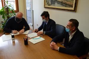 Yunquera de Henares firma con Grupo IGNIS e ib Vogt un acuerdo de colaboraci&#243;n para la instalaci&#243;n de una planta fotovoltaica 