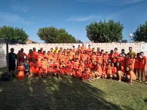 Casi un centenar de yunqueranos disfrutan de su fase local del Interpueblos de Natación