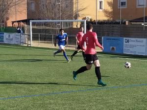 El C.D.Yunquera comienza el año con una nueva derrota en El Jaenal