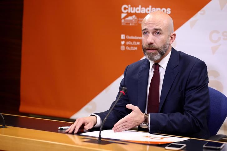 Cs defenderá la iniciativa privada, derecho de acceso a Internet, medidas de regeneración, eliminar aforamientos y protección para denunciantes de corrupción en el Estatuto de Autonomía de CLM