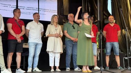 El pregón da Isabel Nolasco inicia las fiestas del barrio de Adoratrices 2026