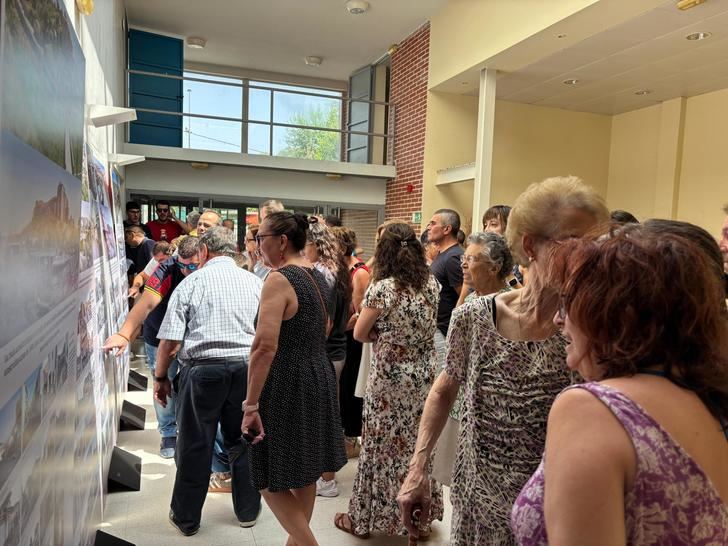 Almoguera estrena exposición y documental que reviven la riada de 1995 y llaman a la prevención