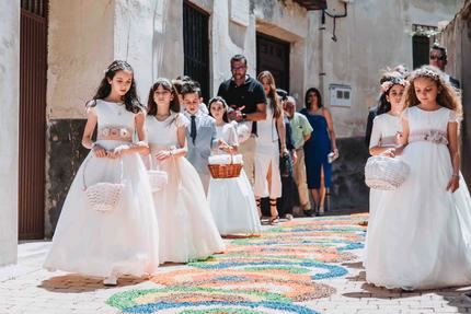 Almonacid de Zorita volverá a cubrir sus calles de color para celebrar el Corpus Christi el próximo 14 de junio