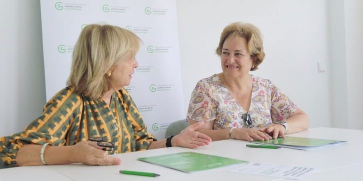 Alovera establece convenio de 6000 euros con la AECC para apoyo contra el cáncer