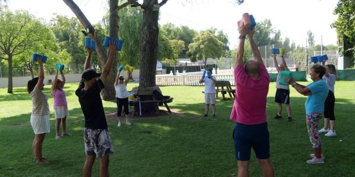 Alovera ofrece 120 plazas gratuitas para actividades de verano a sus mayores