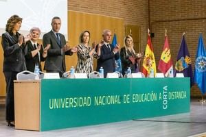Ana Guarinos destaca la educación como clave para la transformación personal en la UNED