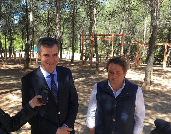 Antonio Román anuncia la creación de una zona multiaventura en el parque de La Constitución de Guadalajara