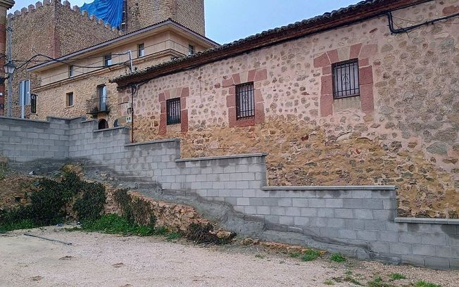 El PP PP de Sigüenza solicita a Patrimonio que se pronuncie sobre la chapuza del parking para residentes en el casco antiguo