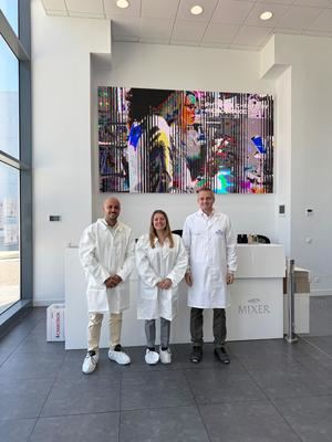 Itziar Asenjo destaca el papel de Mixer & Pack como referente industrial y generador de empleo de calidad en Castilla-La Mancha