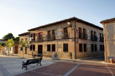 Ya son cinco los detenidos tras el registro en el Ayuntamiento de Fontanar