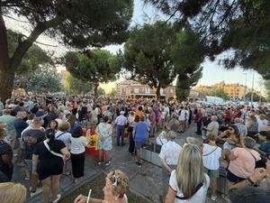 Más de un millar azudenses se concentran en defensa de Ceuta pese al boicot del gobierno municipal