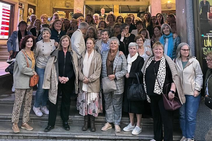 Los Clubes de Lectura de Azuqueca celebran la nueva temporada con una salida cultural a Madrid