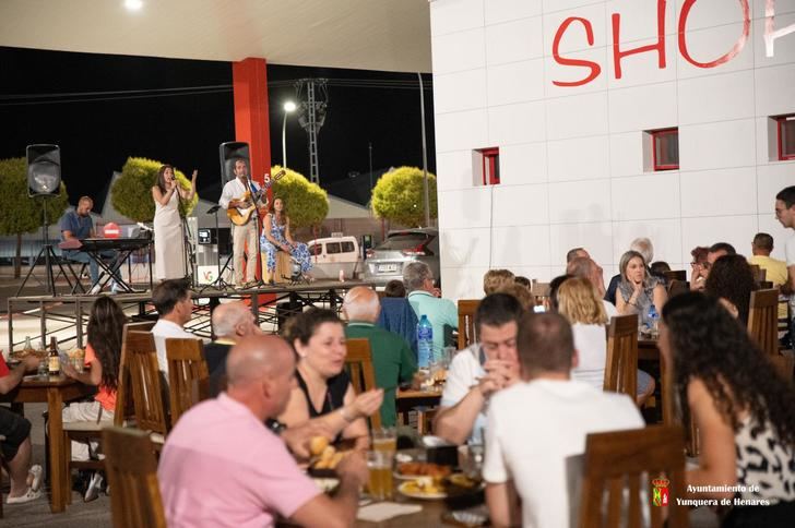 Yunquera de Henares despide su Cine de Verano y disfruta de música en directo en Terraceando