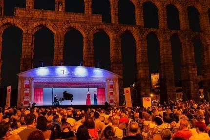 La Carroza del Teatro Real recala en las Eras del Agua de Brihuega con un concierto lírico con perfume a lavanda