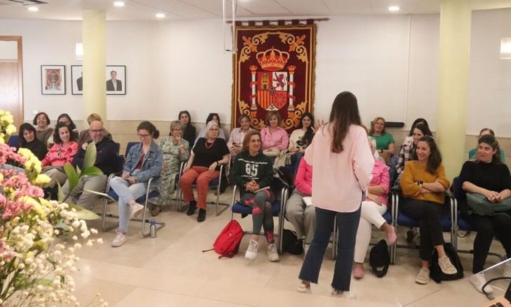 Nuevo taller de salud mental en Cabanillas atrae a casi 60 participantes
