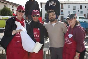 La Fiesta de las Legumbres en Cogolludo volvió a llenar la Plaza Mayor de sabor local