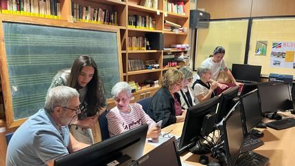 Durante cinco semanas se ha desarrollado el proyecto Conéctate con mayores en Alovera